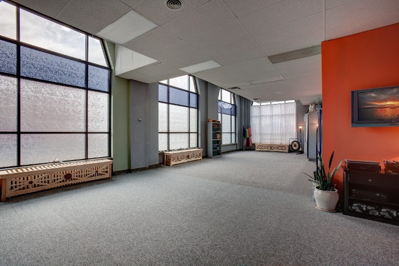 Office and retail space for lease in downtown Mankato